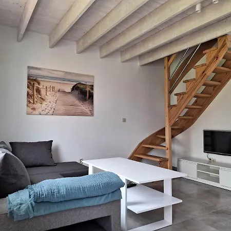 Letniskowy W Trzesaczu *