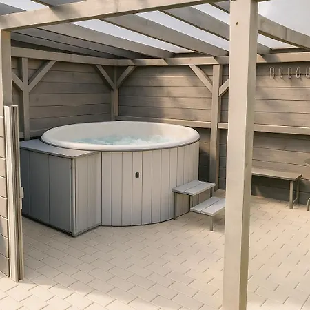 Letniskowy W Trzesaczu * 트르제삭츠