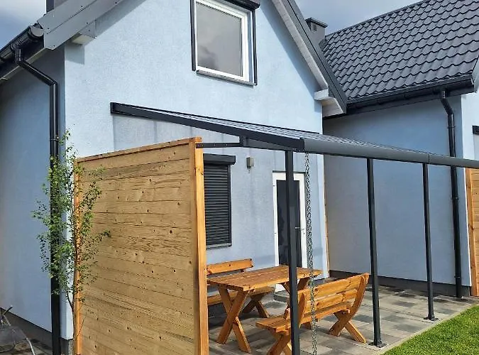 Letniskowy W Trzesaczu בית נופש